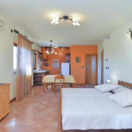 Fuer 4 Personen Ca 65 Qm In Rovinj, Istrien Istrische Riviera * ロヴィニ